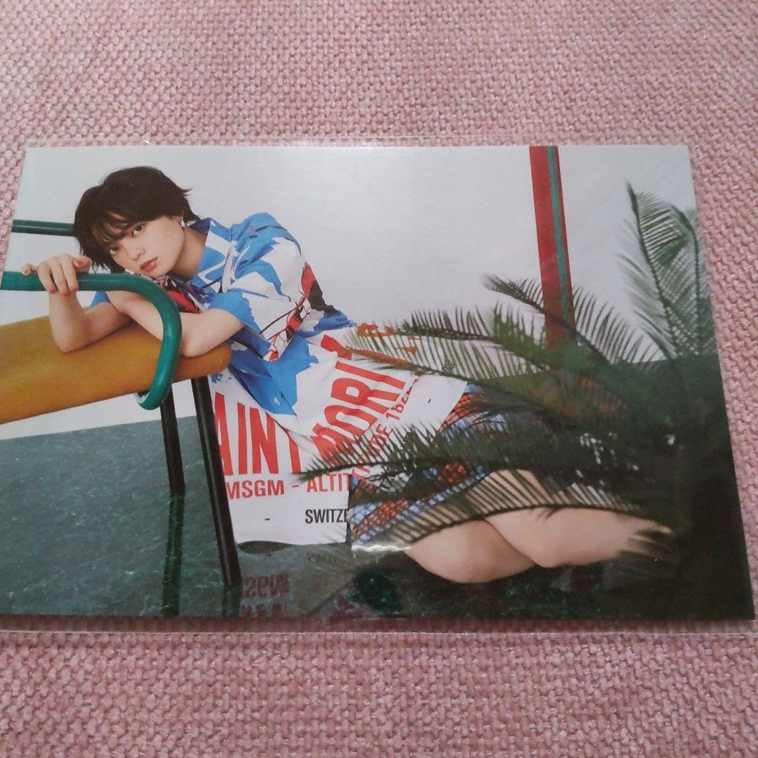 欅坂46 平手友梨奈 ポストカード 欅坂46 平手友梨奈 UTB UTB+ 会場限定 ポストカード セーラー服